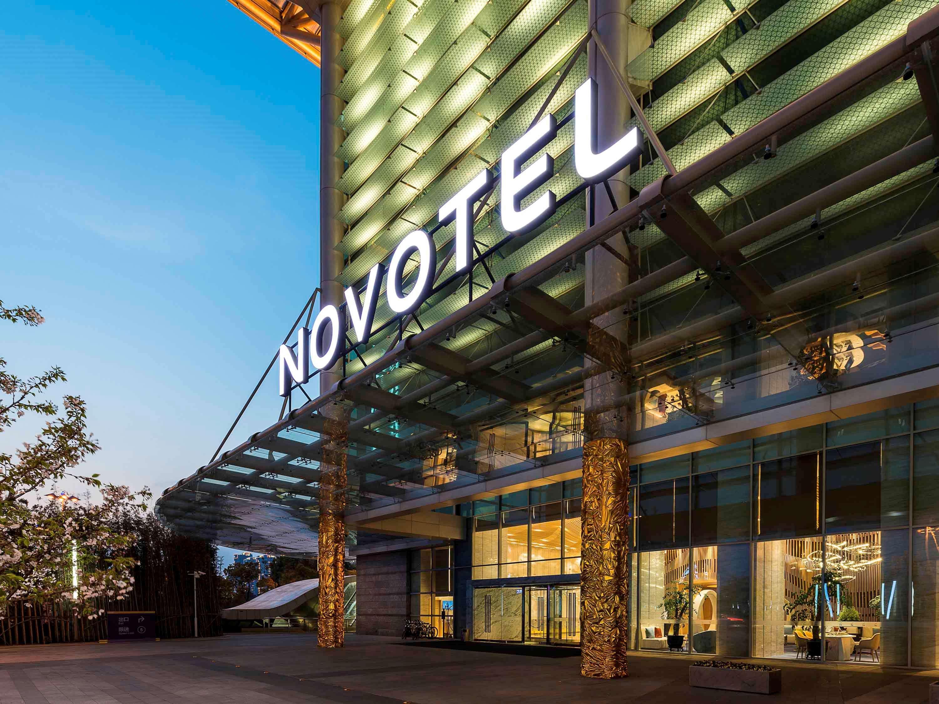 Novotel Jinji Lake Suzhou Sip Buitenkant foto
