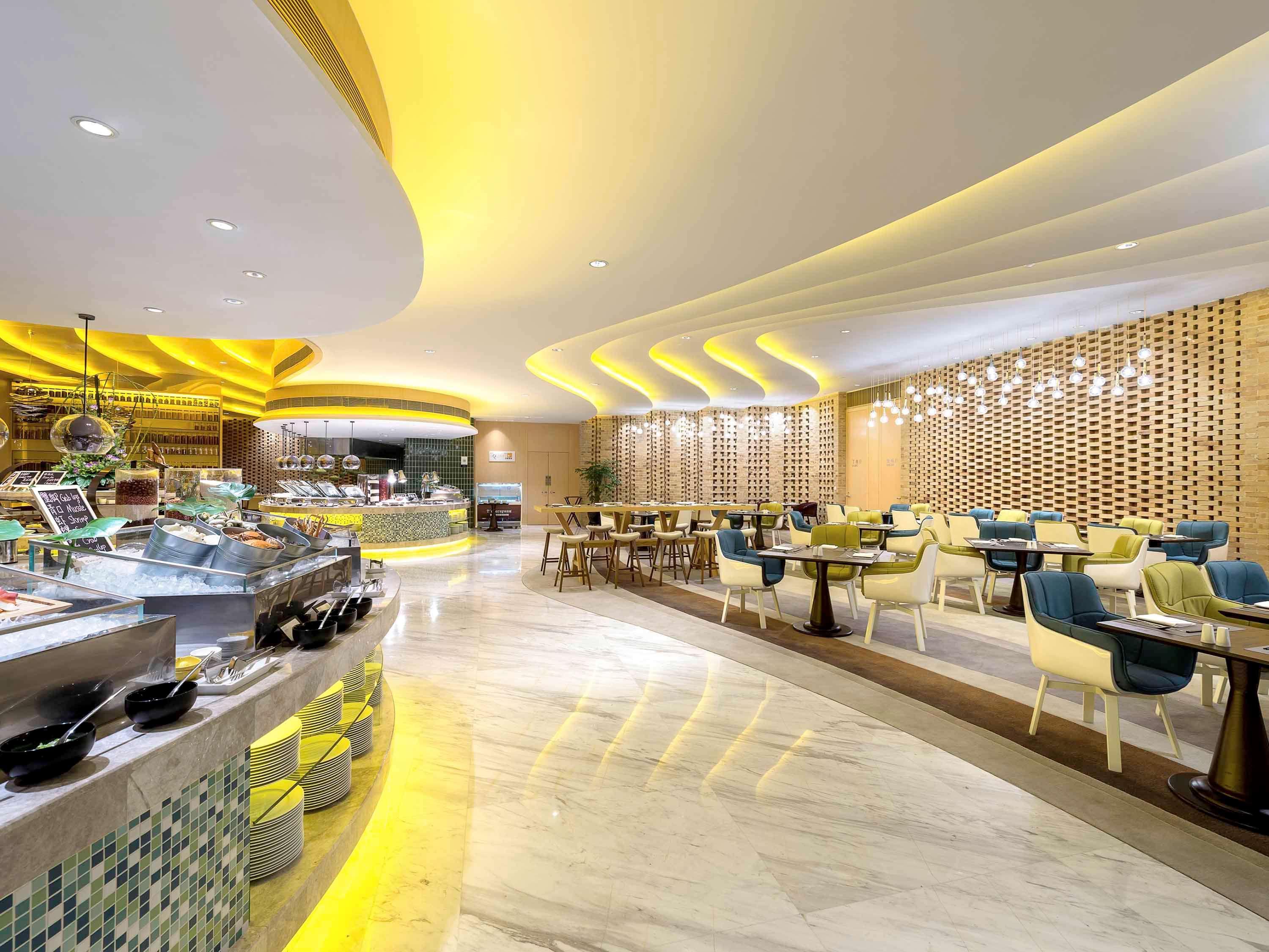 Novotel Jinji Lake Suzhou Sip Buitenkant foto