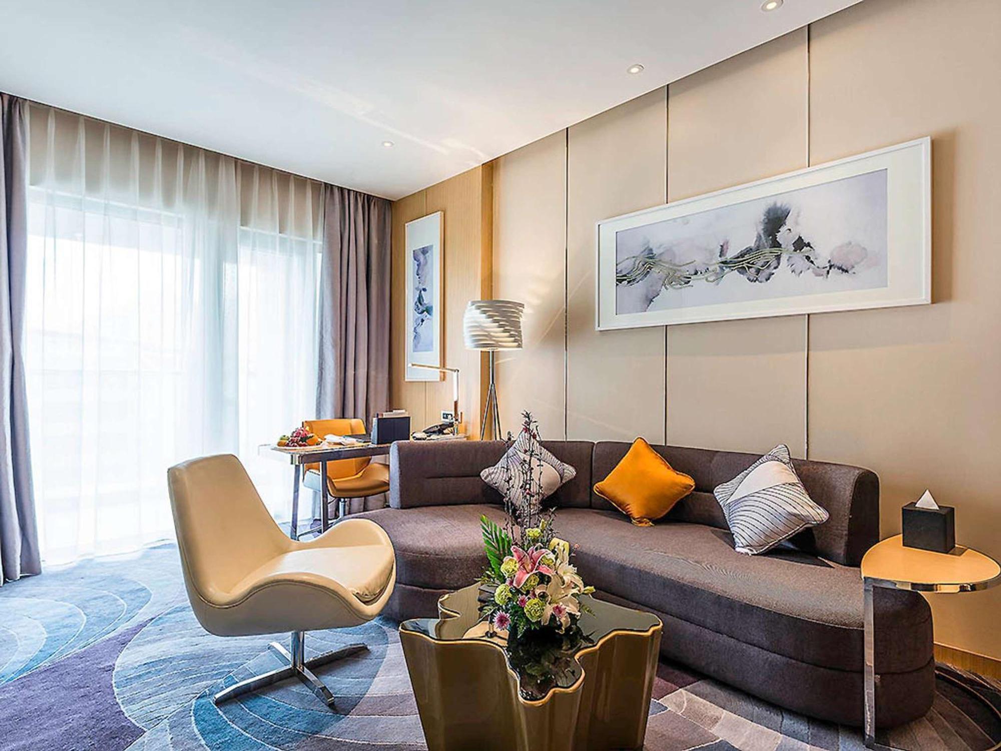 Novotel Jinji Lake Suzhou Sip Buitenkant foto